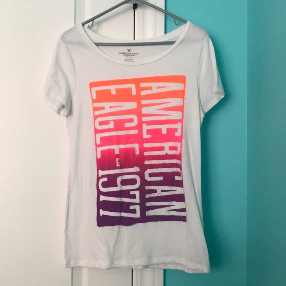 American Eagle short sleeve tee